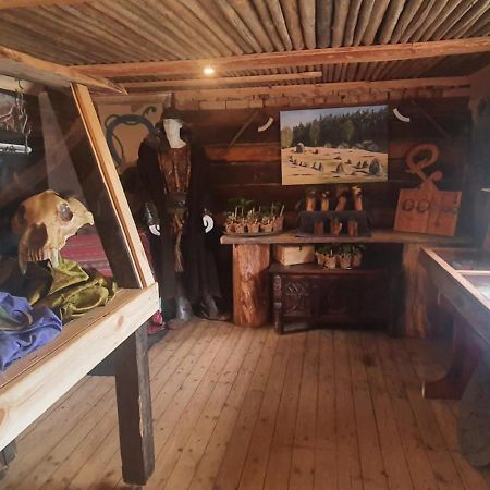 Vittfarnas Hird Vikingaby Bed & Breakfast Sosdala Eksteriør bilde