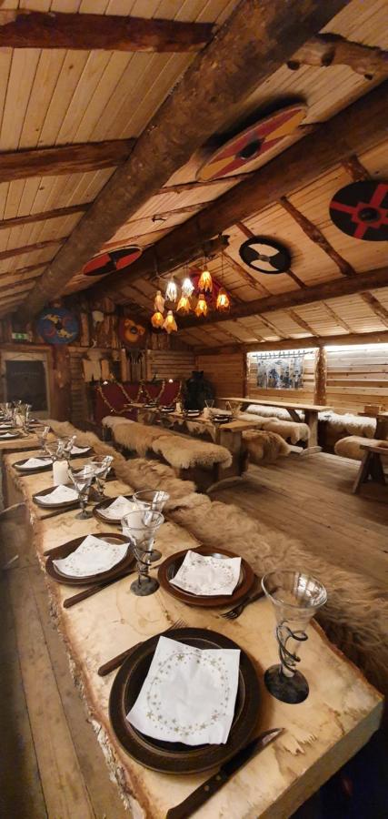 Vittfarnas Hird Vikingaby Bed & Breakfast Sosdala Eksteriør bilde