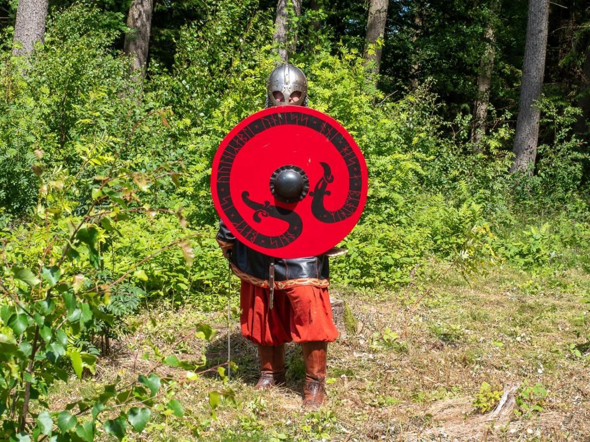 Vittfarnas Hird Vikingaby Bed & Breakfast Sosdala Eksteriør bilde