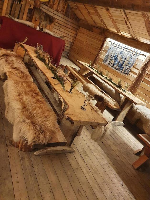 Vittfarnas Hird Vikingaby Bed & Breakfast Sosdala Eksteriør bilde